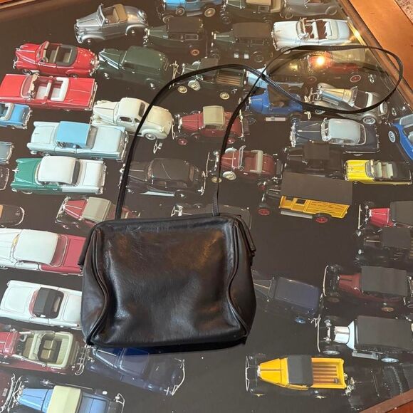 Amanda Smith Black Crossbody Zipper Purse Bag Vintage Faux Leather - Picture 6 of 6